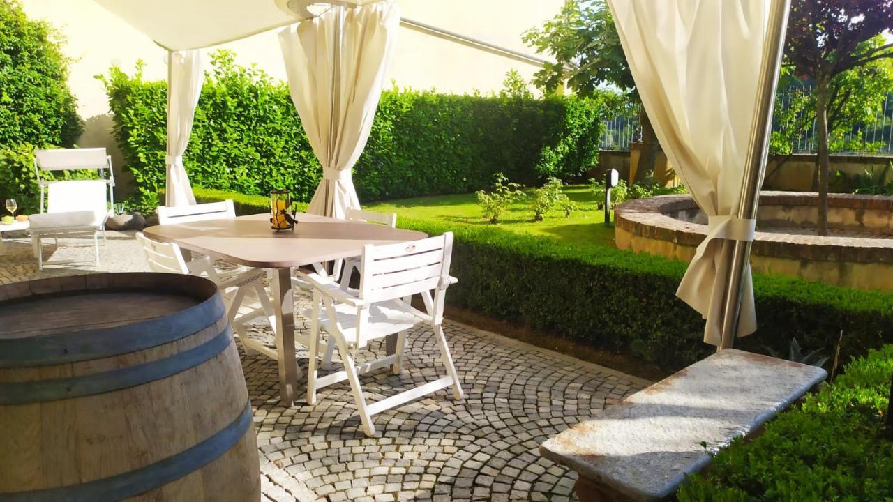 La Morra Suite Exterior foto